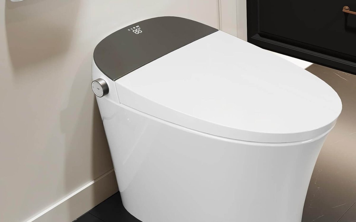 Smart Toilet with Bidet Built-In, Bidet Toilet with 1.06 GPF Auto Flush, Built-In Pump, Auto Open & Close Lid, Heated Seat & Dryer, Remote Control, Night Light, Digital Display, Blackout Flush